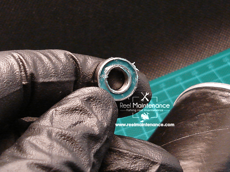 Best Fishing Reel Grease and Oil for Your Gears and Bearings: 2025 ...